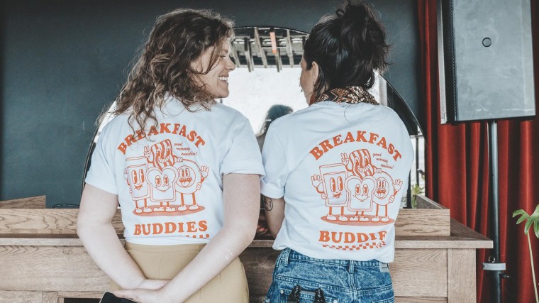 Ewa Scheifes en Dymphie Braun, fotografie Debbie Helaha ?️?